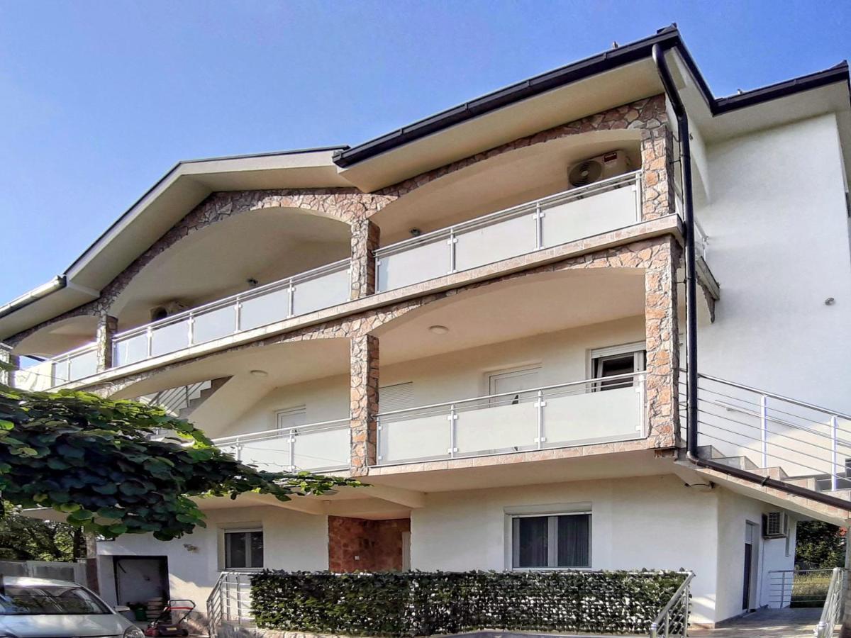 Villa Mimoza ブラガイ エクステリア 写真